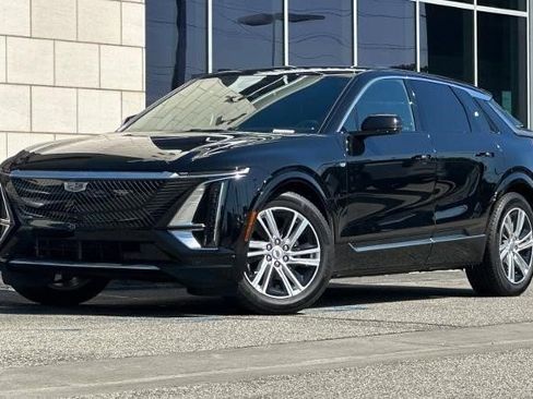 Certified 2024 Cadillac Lyriq Tech w/ Driver Assist Package RWD image 12