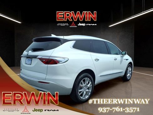 Used 2023 Buick Enclave Essence w/ Experience Buick Package FWD image 7