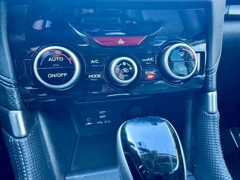 Used 2021 Subaru Forester Limited image 34