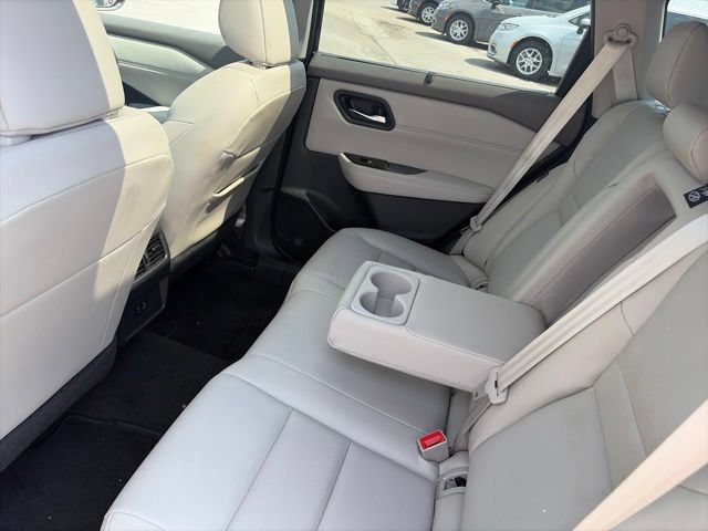Used 2023 Nissan Rogue SV w/ SV Premium B Package AWD/4WD image 11