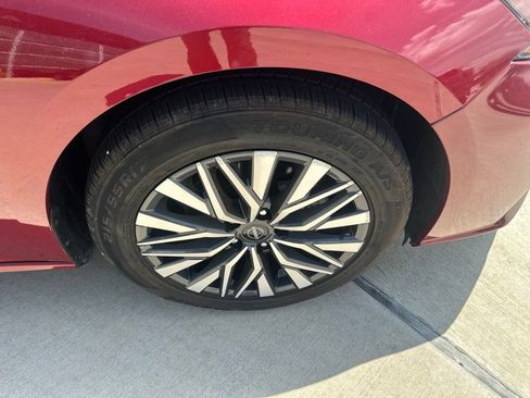 Used 2025 Nissan Altima 2.5 SV FWD image 43