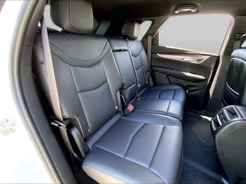 Used 2025 Cadillac XT5 Luxury w/ LPO, Floor Liner Package FWD image 19