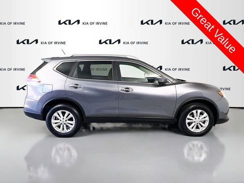 Used 2016 Nissan Rogue SV AWD/4WD image 8