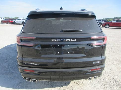 New 2026 GMC Acadia Denali Ultimate FWD image 5
