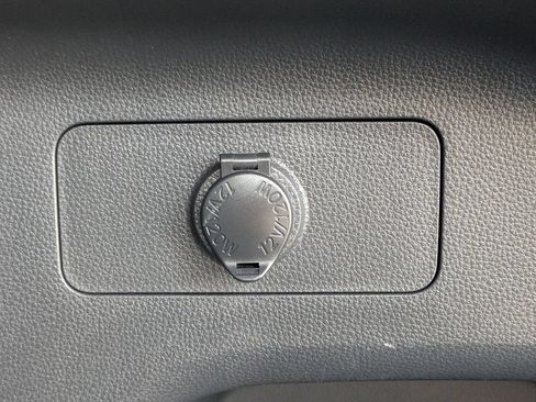 Used 2021 Toyota RAV4 XLE Premium FWD image 14