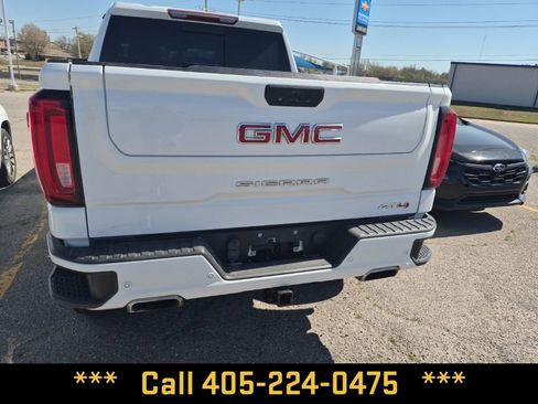 Used 2020 GMC Sierra 1500 AT4 w/ AT4 Premium Package image 8