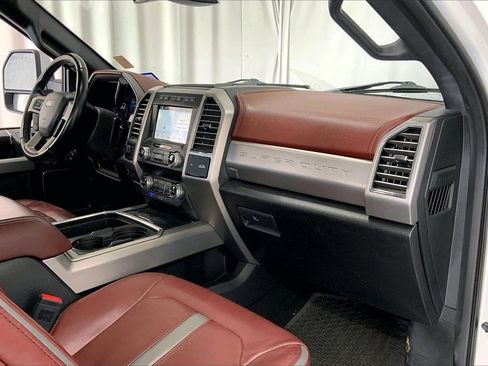 Used 2019 Ford F250 Platinum w/ Platinum Ultimate Package image 28