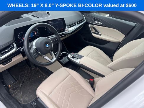 Certified 2025 BMW X1 xDrive28i w/ Technology Package image 4