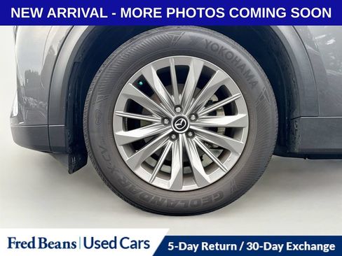 Used 2024 MAZDA CX-90 3.3 Turbo w/ Preferred Plus AWD/4WD image 12