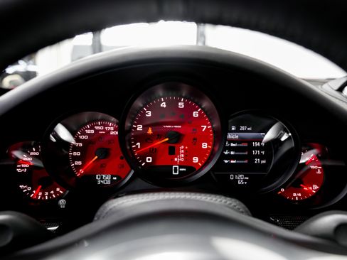 Used 2013 Porsche 911 Carrera S image 12