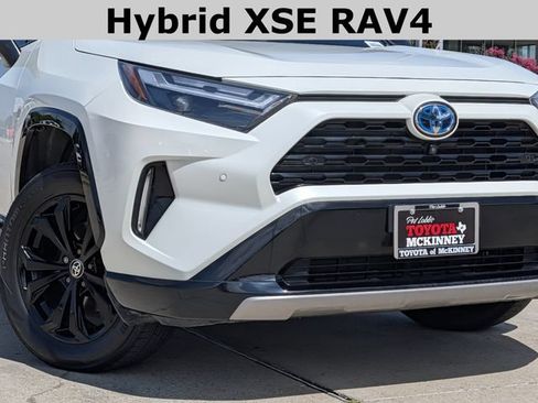 Used 2022 Toyota RAV4 XSE AWD/4WD image 3