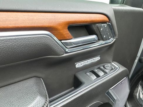 Used 2023 GMC Sierra 1500 Denali w/ Denali Reserve Package AWD/4WD image 34