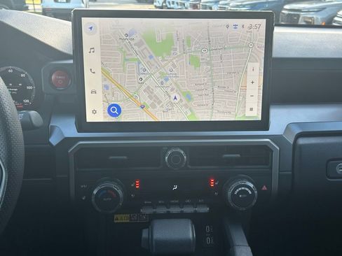 Used 2025 Toyota 4Runner TRD Off-Road Premium image 19