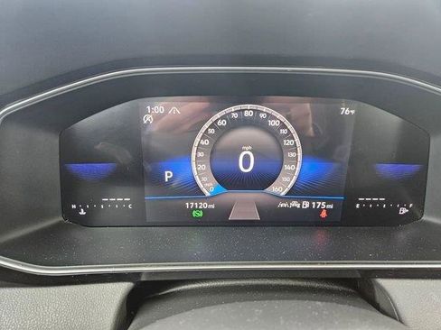 Used 2025 Volkswagen Jetta Sport FWD image 30
