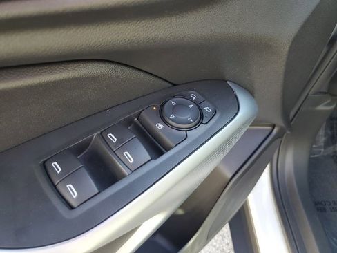 Used 2024 Chevrolet Trax RS image 22