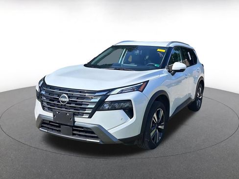 Used 2026 Nissan Rogue SL AWD/4WD image 4