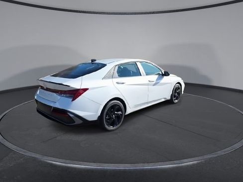 New 2026 Hyundai Elantra SEL Sport image 8