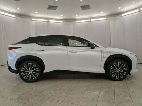 New 2026 Lexus RZ 450e AWD image 14