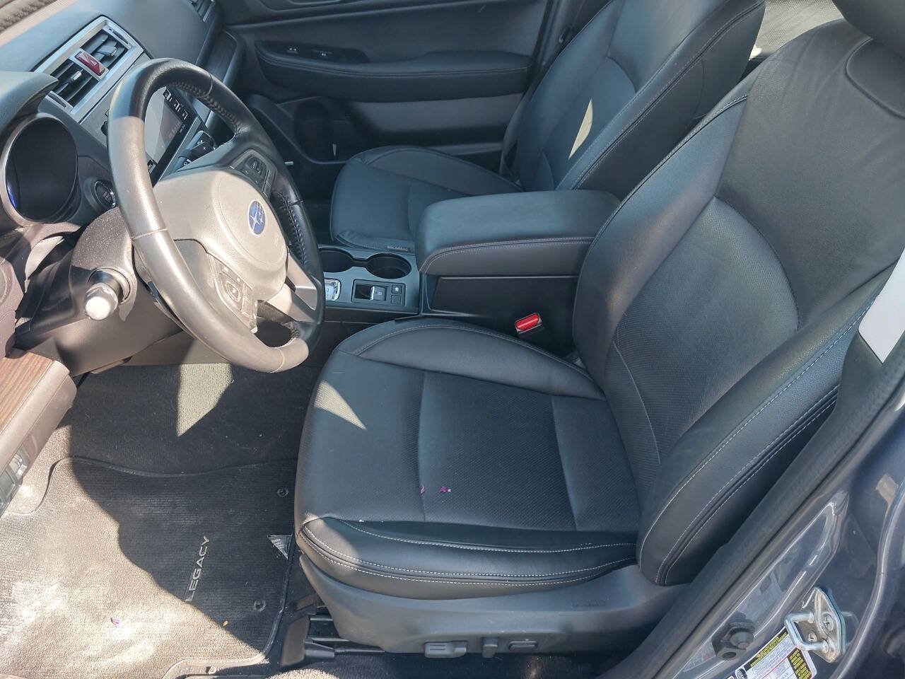 Used 2016 Subaru Legacy 2.5i Limited AWD/4WD image 3