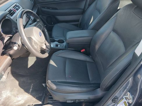 Used 2016 Subaru Legacy 2.5i Limited AWD/4WD image 3