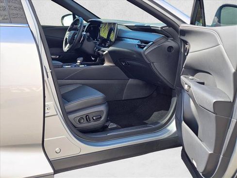 Used 2026 Lexus RX 450h AWD w/ Convenience Package image 13