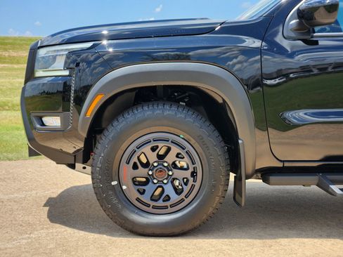 New 2025 Nissan Frontier PRO-4X image 9