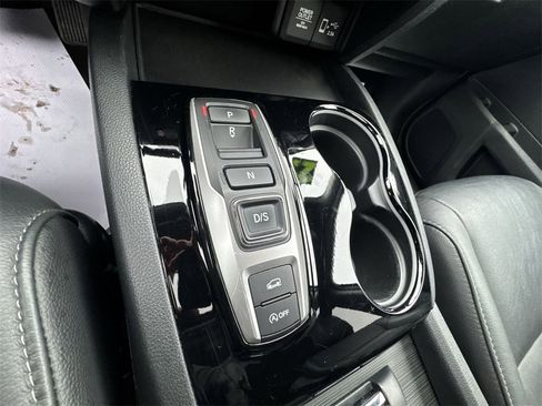 Used 2021 Honda Pilot Touring image 26