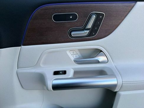 Certified 2023 Mercedes-Benz GLA 250 4MATIC image 22
