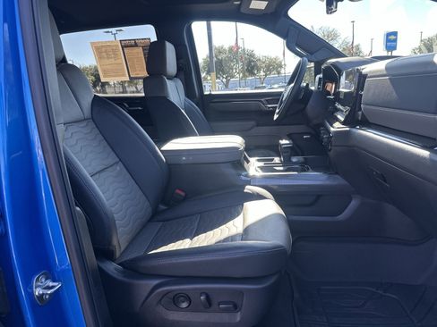 Used 2025 Chevrolet Silverado 1500 ZR2 w/ Technology Package image 22