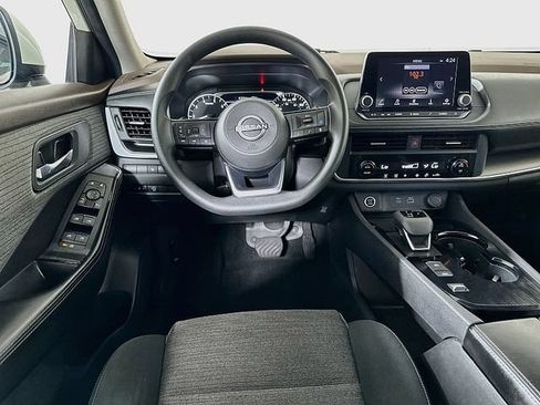 Used 2023 Nissan Rogue SV FWD image 21