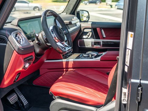 Used 2022 Mercedes-Benz G 63 AMG 4MATIC image 5
