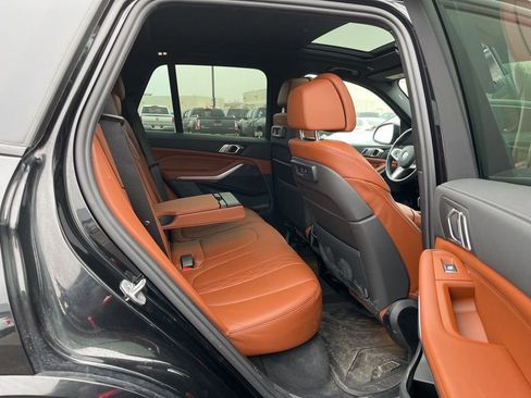 Used 2022 BMW X5 xDrive40i w/ M Sport Package image 6