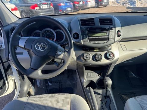 Used 2011 Toyota RAV4 4WD w/ Base L4 Extra Value Pkg image 30