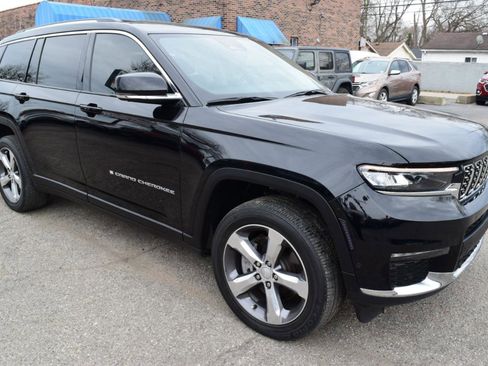 Used 2021 Jeep Grand Cherokee L Limited w/ Luxury Tech Group II image 4