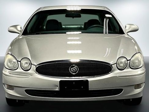 Used 2007 Buick LaCrosse CXL image 2