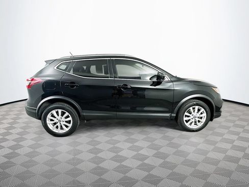 Certified 2022 Nissan Rogue Sport SV w/ Technology Package AWD/4WD image 11