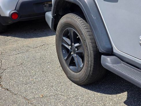 Used 2023 Jeep Wrangler Unlimited Sport AWD/4WD image 18