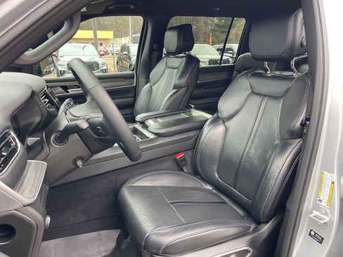 Used 2024 Jeep Wagoneer Series II image 20