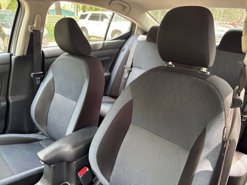 Used 2025 Nissan Versa SV FWD image 35