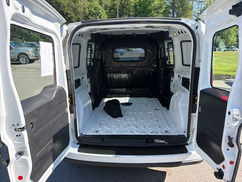Used 2022 RAM ProMaster City Tradesman FWD image 19