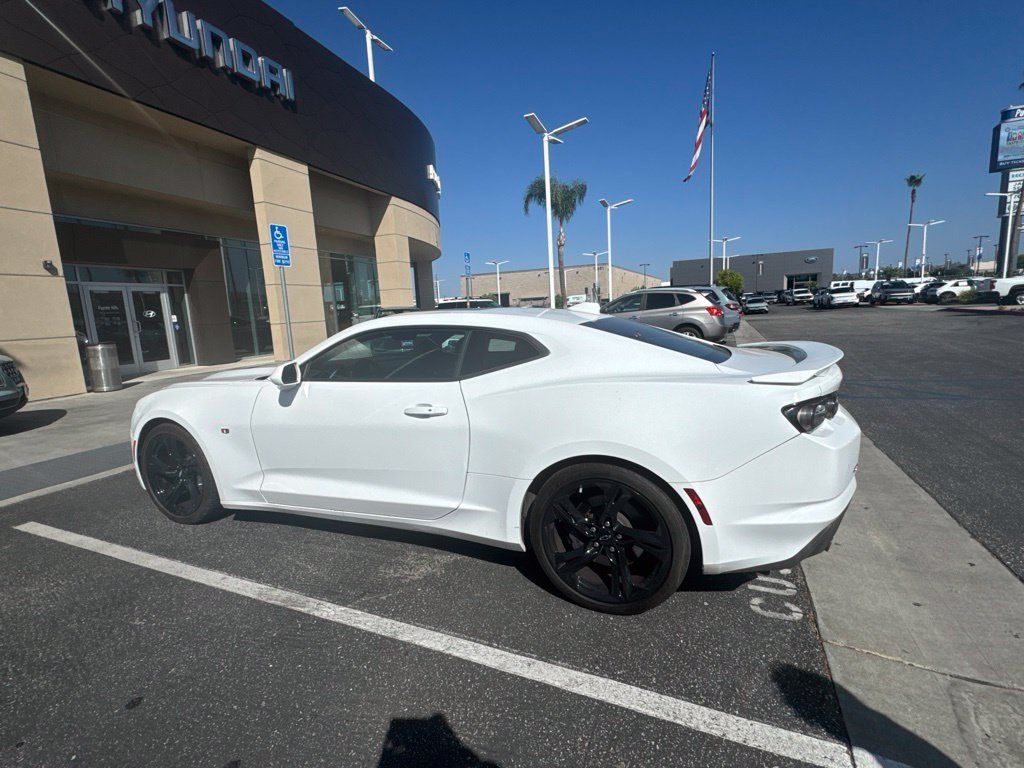 Used 2020 Chevrolet Camaro SS RWD image 1