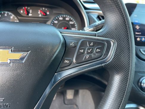 Used 2024 Chevrolet Malibu LT image 17