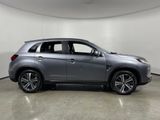Used 2023 Mitsubishi Outlander Sport SE image 2