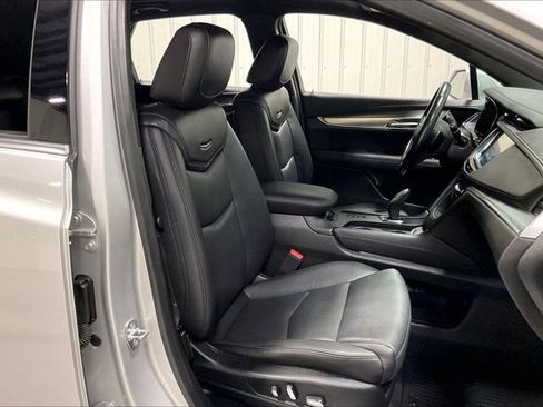 Used 2019 Cadillac XT5 Luxury w/ Sport Package AWD/4WD image 7