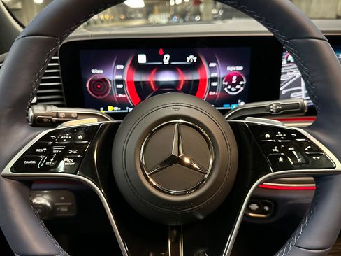 New 2026 Mercedes-Benz Maybach GLS 600 4MATIC image 14