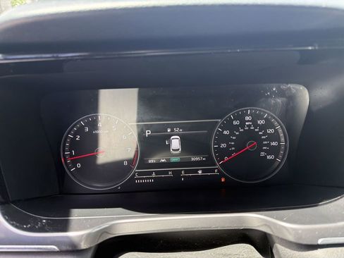 Used 2023 Kia Sorento LX FWD image 25