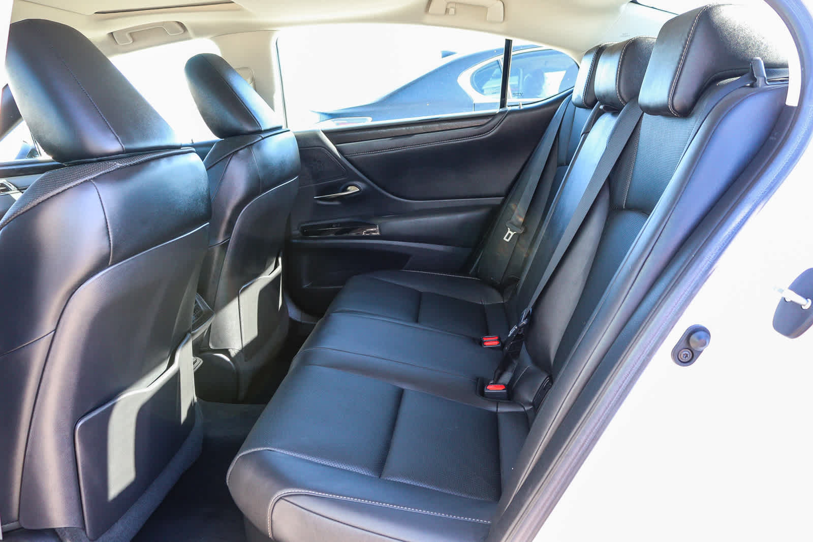 Used 2022 Lexus ES 300h w/ Premium Package FWD image 20