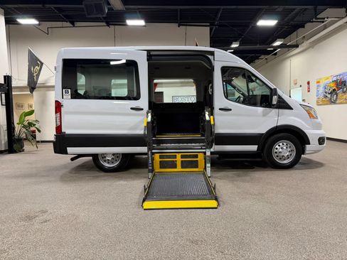 Used 2020 Ford Transit 150 XLT AWD/4WD image 37