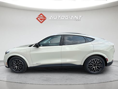 Used 2025 Ford Mustang Mach-E Premium RWD image 3