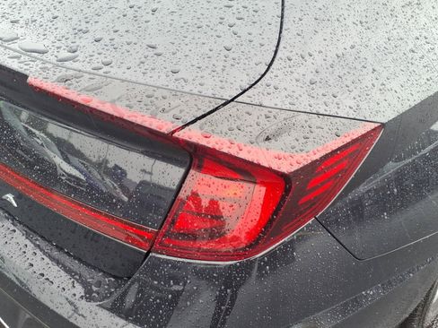 Certified 2023 Hyundai Sonata SE w/ Cargo Package FWD image 13